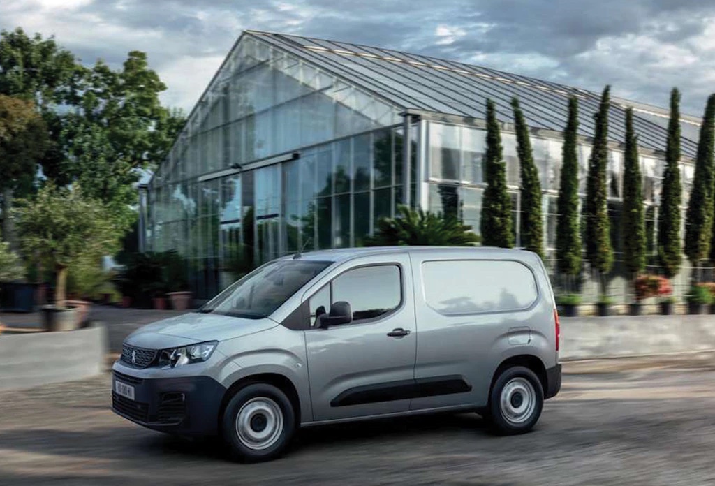 peugeot-partner-consumo Peugeot Partner em cinzento