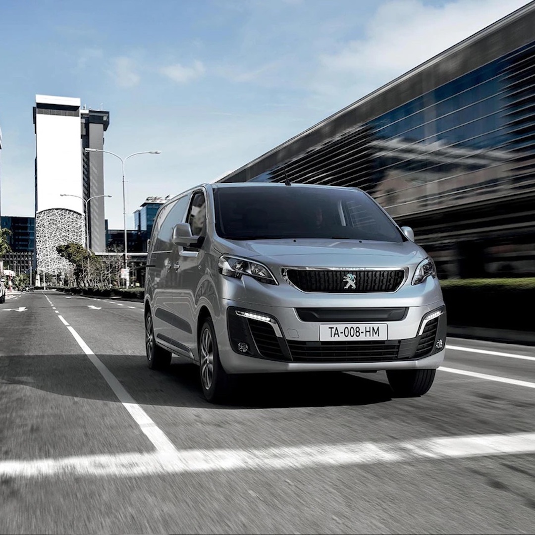 peugeot-partner-dianteira dianteira do Peugeot Partner furgão